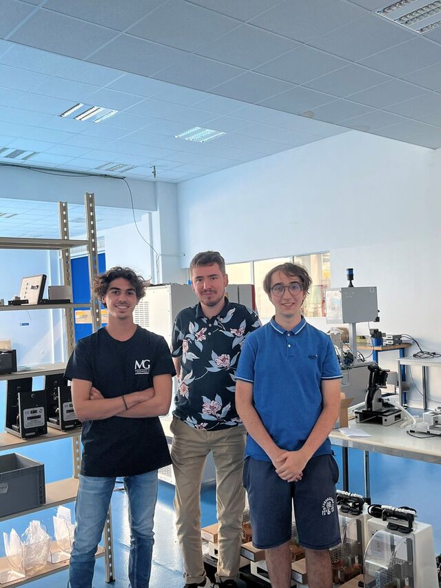 Cette année, nous sommes heureux d’accueillir les alumnis de Robo’Lyon !