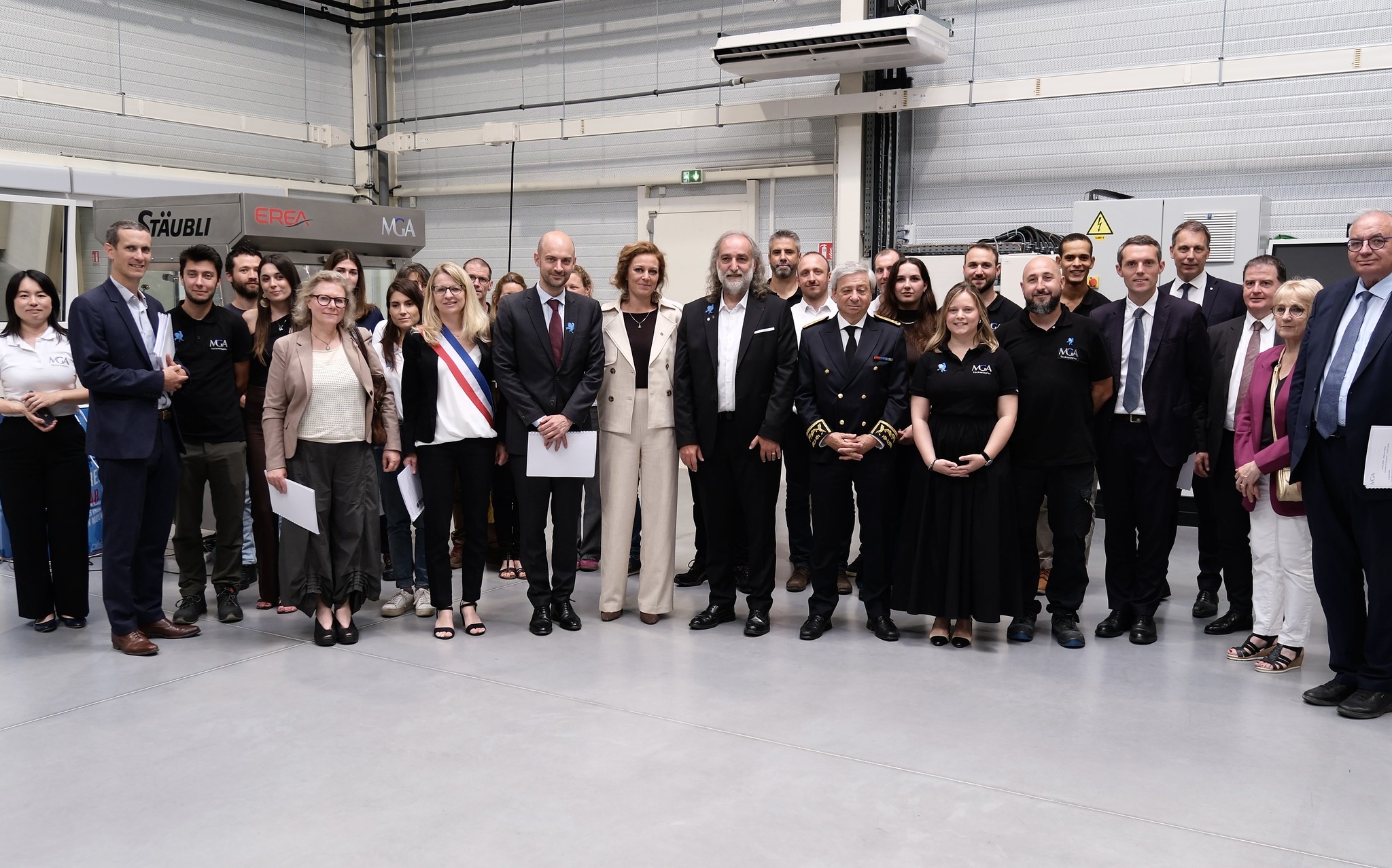 Jean-Noël Barrot en visite chez Maison MGA : une reconnaissance du savoir-faire industriel français Jean-Noël Barrot en visite chez Maison MGA : une reconnaissance du savoir-faire industriel français